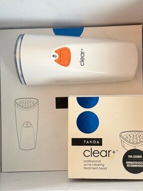 Tanda Clear+ Acne Clearing Device with Extra Treatment Head